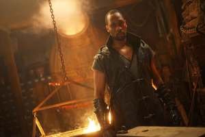 Man-With-the-Iron-Fists_01