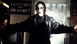 1-Brandon-Lee-in-The-Crow