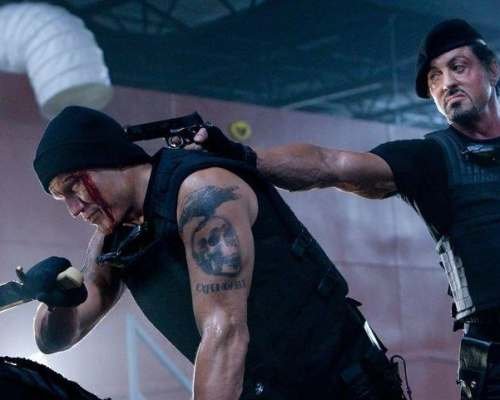 Jet-Li-and-Dolph-Lundgren-and-Sylvester-Stallone-in-The-Expendables.jpg