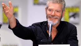 2880px-Stephen_Lang_by_Gage_Skidmore_2
