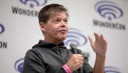Rob Liefeld speaking at the 2022 WonderCon at the Anaheim Convention Center in Anaheim, California.