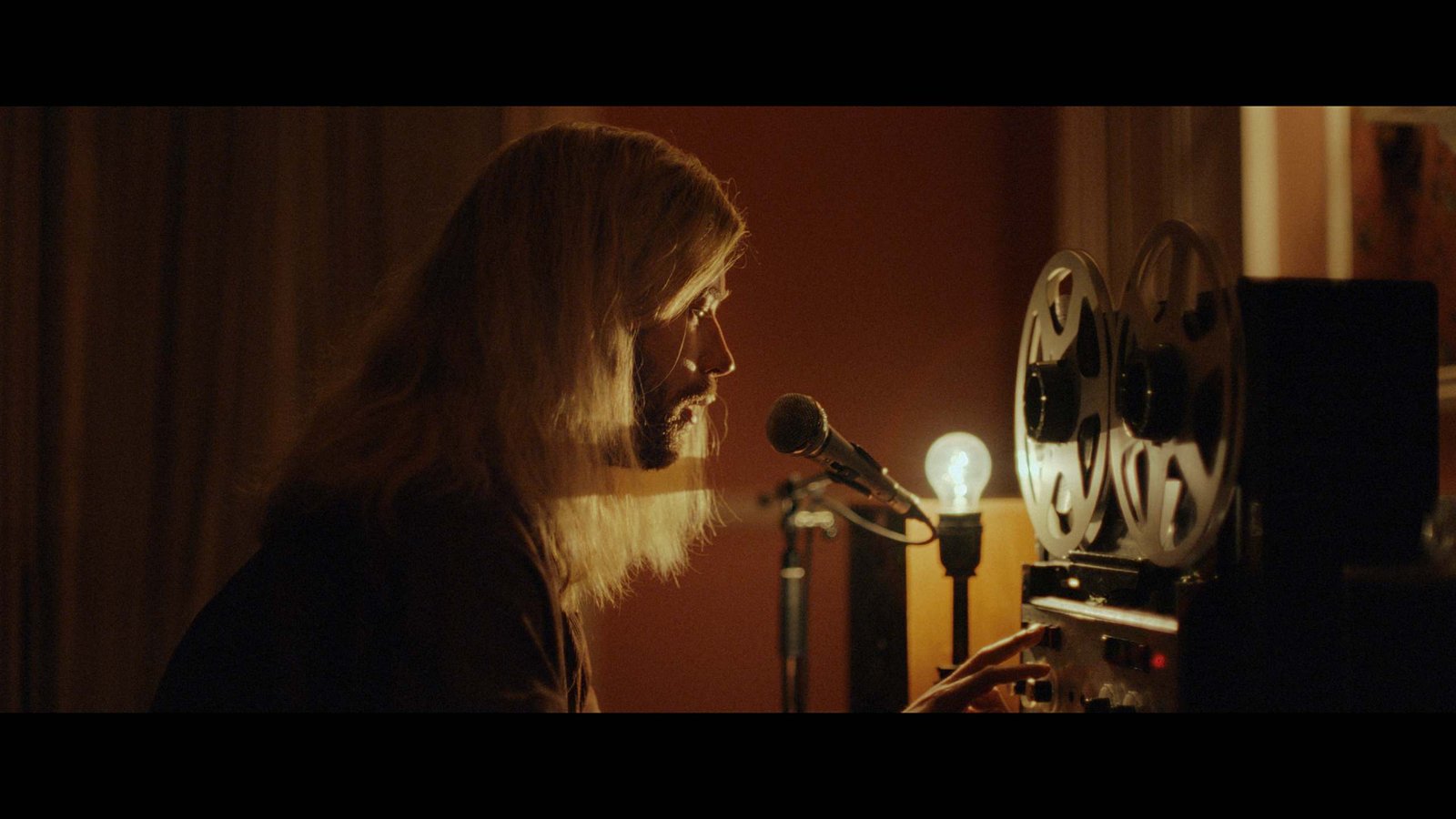 Back_Mask_Short_Film_Still_01