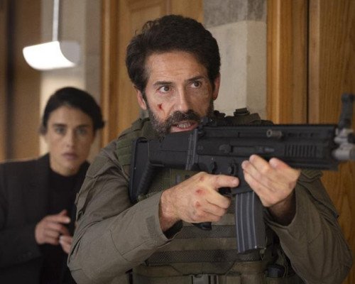 1464414_hannahwareandscottadkinsinonelastshotphotocreditleemillssignaturefilms16_825967_crop