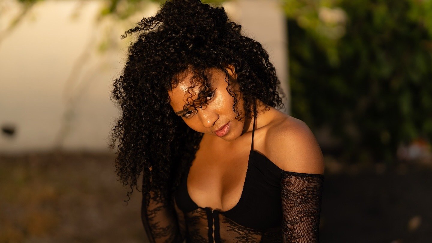 MV5BODA1MWI3MzUtZWI4YS00YmFlLTgxYjUtZTEyM2YwMjVkZTMyXkEyXkFqcGc@._V1_