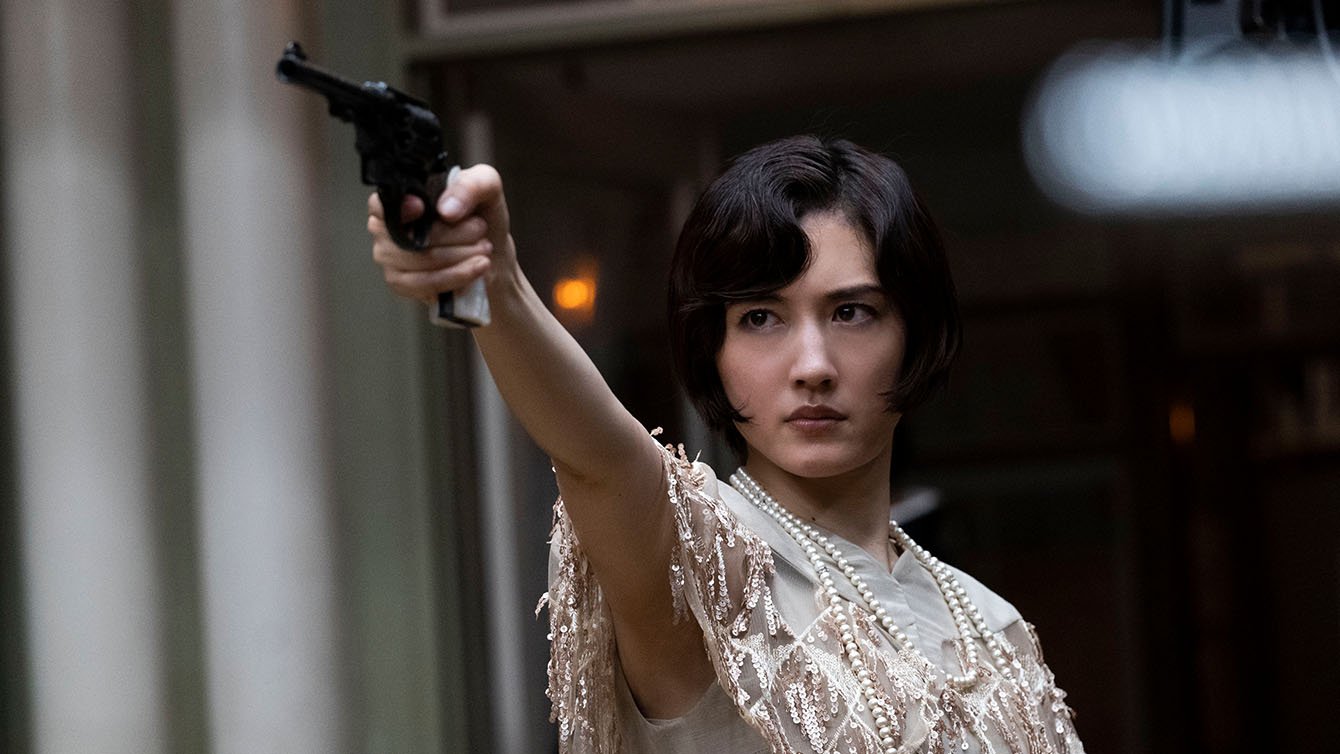 RevolverLily-1340x754_1