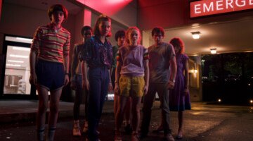 Stranger Things_ The Complete Series (Image 1)