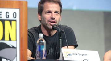 SDCC_2015_-_Zack_Snyder_(19716779571)
