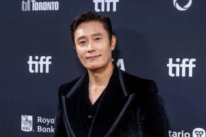 Lee_Byung-hun_at_the_2025_Toronto_International_Film_Festival